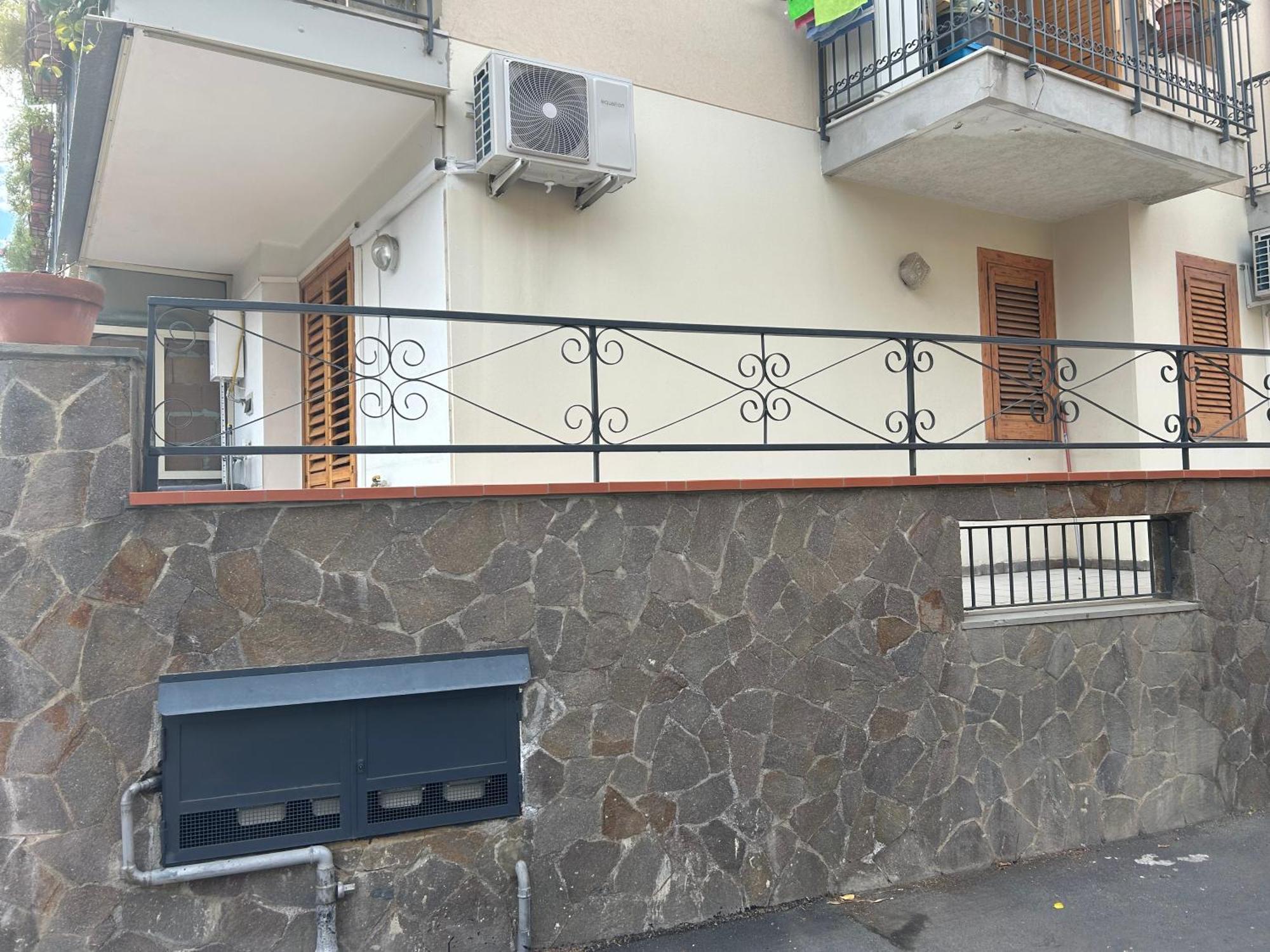 Appartamento Relax - Mare Cannizzaro - Aci Castello Catania Exterior photo
